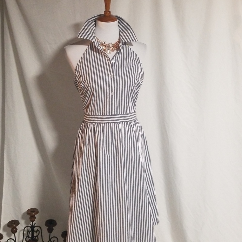 EUC New York and Company Striped midi dress, lined